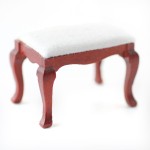 Miniaturowy taboret