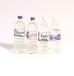 Miniaturowe butelki z wodą