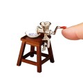 Miniaturowa maszynka do mięsa na taborecie    Z/R/466/6