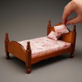 Miniaturowe łóżko z pościelą      Z/R/829/0
