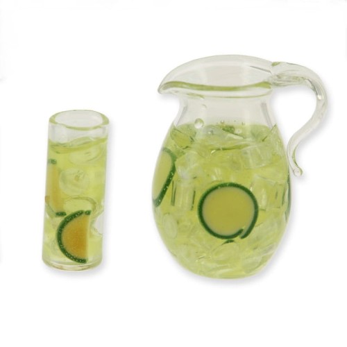 Miniaturowy dzbanek i szklanka z napojem      Z/CR/77275