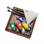 Miniaturowe farby i pędzle w kasetce