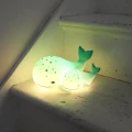 Lampka nocna LED "Wieloryby"       LEDCHAWHA