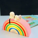 Lampka nocna PEANUTS "Snoopy Rainbow" 13 cm