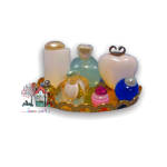 Miniaturowa taca z perfumami