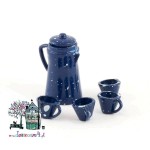 Miniaturowy dzbanek metalowy z filiżankami