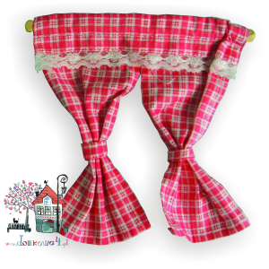 Miniaturowa zasłonka w kratę