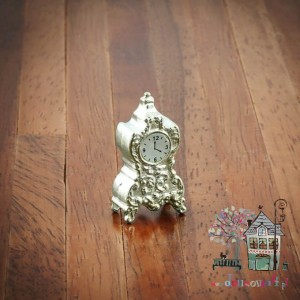 Miniaturowy zegar kominkowy