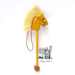 Miniaturowy konik na kiju